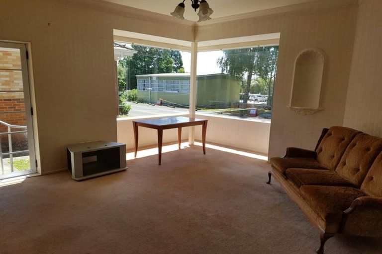 Photo of property in 196 Hillcrest Road, Hillcrest, Hamilton, 3216