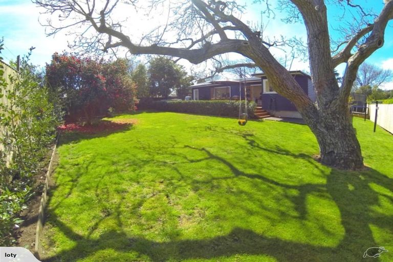 Photo of property in 12 Malcolm Avenue, Cashmere, Christchurch, 8022