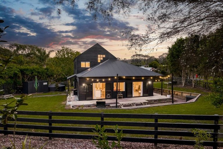 Photo of property in 14 Denehurst Drive, Waimauku, 0812