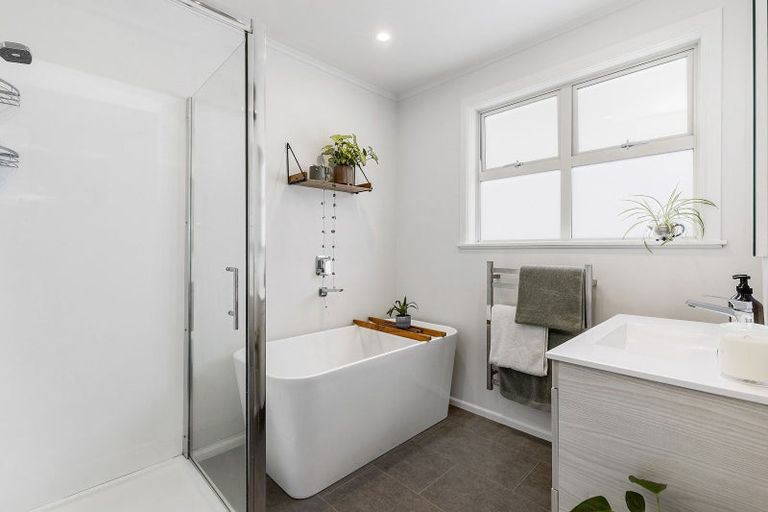 Photo of property in 29 Revans Street, Miramar, Wellington, 6022