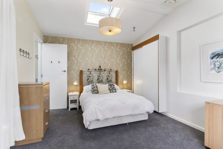 Photo of property in 42 Brighton Street, Island Bay, Wellington, 6023