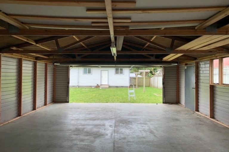 Photo of property in 6 Mexted Crescent, Ranui, Porirua, 5024