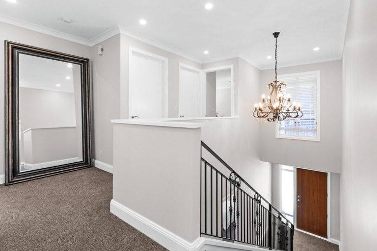 Photo of property in 1 Ridgeway Terrace, Taradale, Napier, 4112