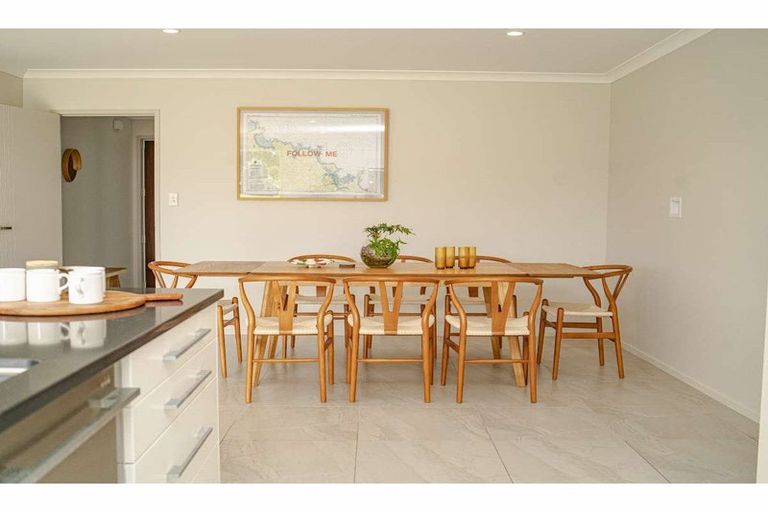 Photo of property in 6 Halyard Loop, Haruru, 0204