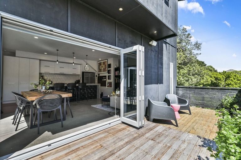 Photo of property in 161a Totara Road, Miramar, Wellington, 6022