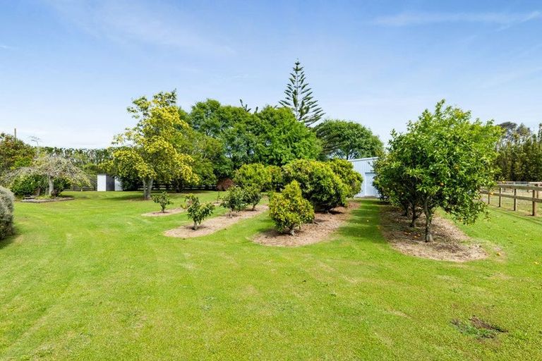 Photo of property in 129 Richmond Road, Brixton, New Plymouth, 4373