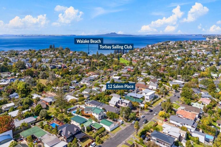 Photo of property in 12 Salem Place, Torbay, Auckland, 0630