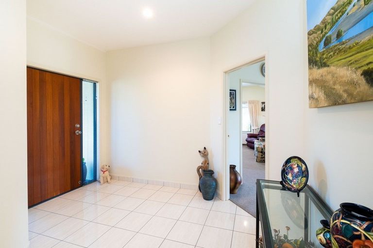Photo of property in 15 Russell Robertson Drive, Havelock North, 4130
