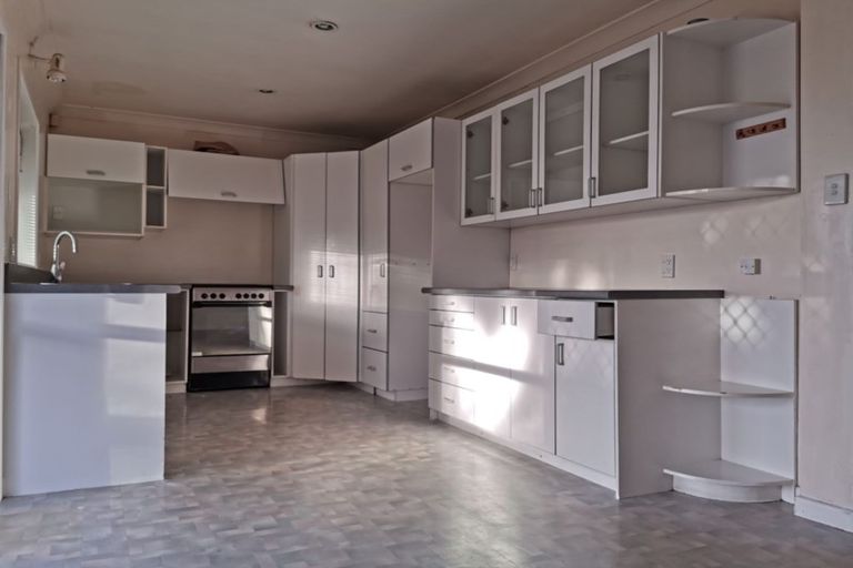 Photo of property in 49 West Coast Road, Glen Eden, Auckland, 0602