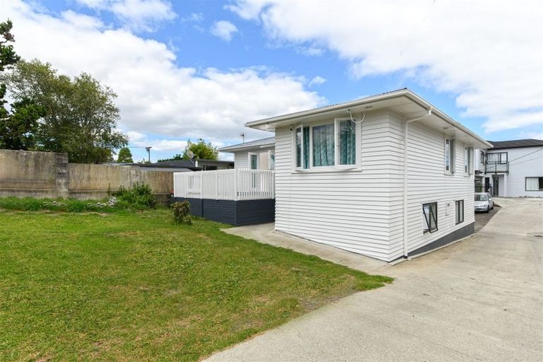Photo of property in 54 Glen Road, Ranui, Auckland, 0612