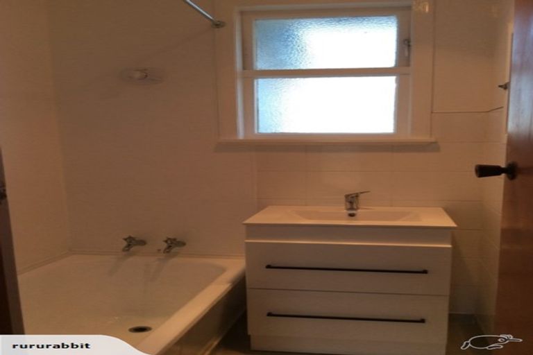 Photo of property in 34 Matipo Street, Castlecliff, Whanganui, 4501