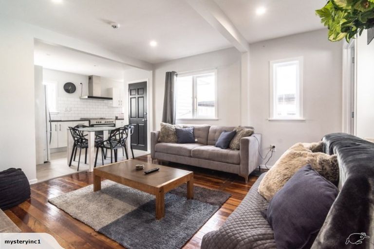 Photo of property in 1/34 Plunket Avenue, Papatoetoe, Auckland, 2104