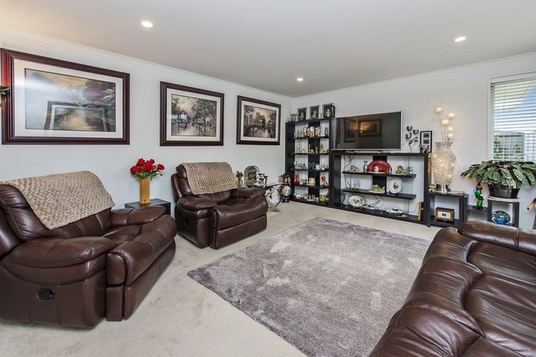 Photo of property in 33 Chandler Way, Rolleston, 7615