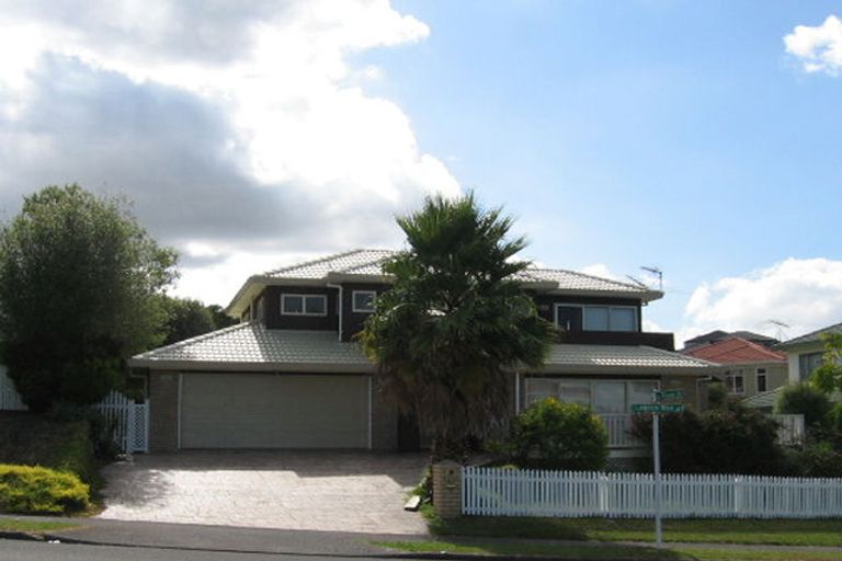 Photo of property in 47 Lagoon Way, West Harbour, Auckland, 0618