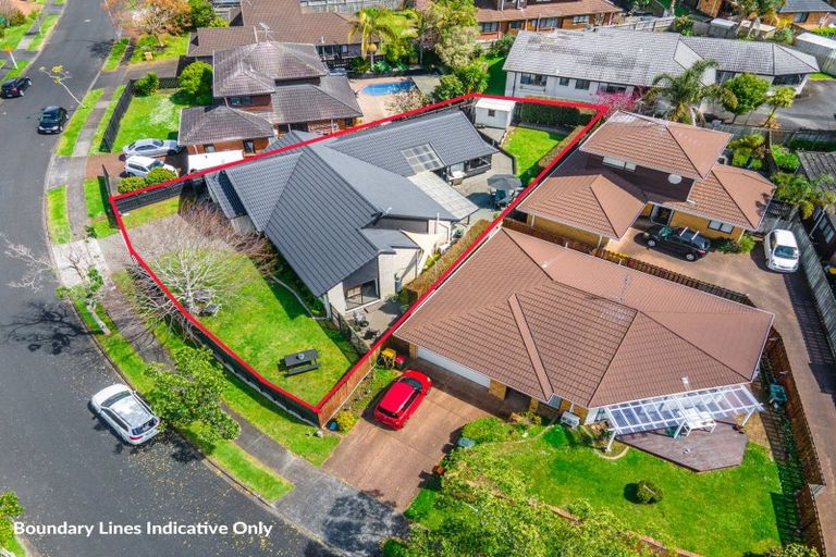 Photo of property in 16 Britannia Place, Half Moon Bay, Auckland, 2012