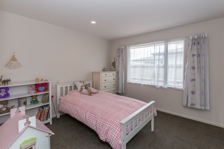 Photo of property in 14 Bayliss Drive, Kaiapoi, 7630