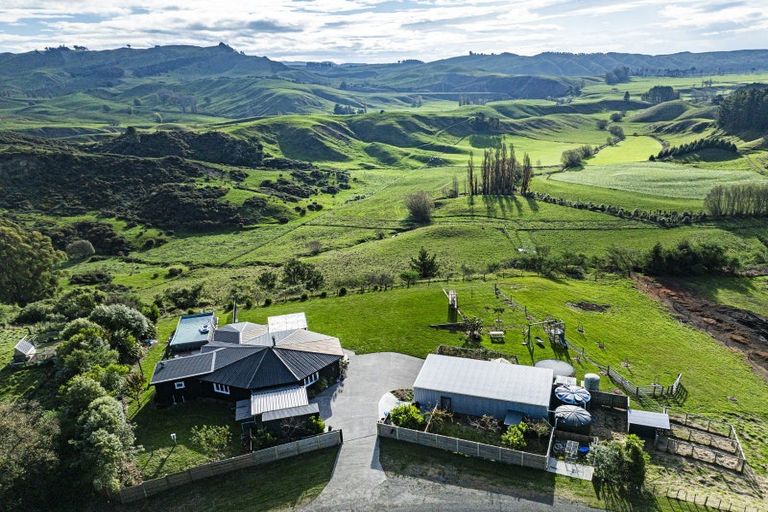 Photo of property in 800 Maraetotara Road, Maraetotara, Havelock North, 4294