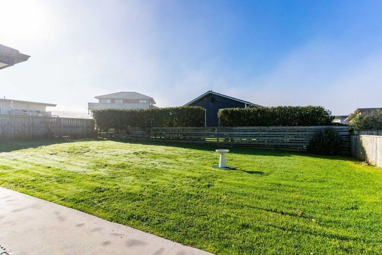 Photo of property in 4 Pipi Place, Baylys Beach, Dargaville, 0377