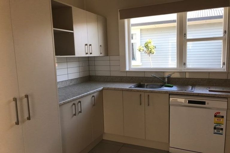 Photo of property in 13 Torridon Road, Miramar, Wellington, 6022