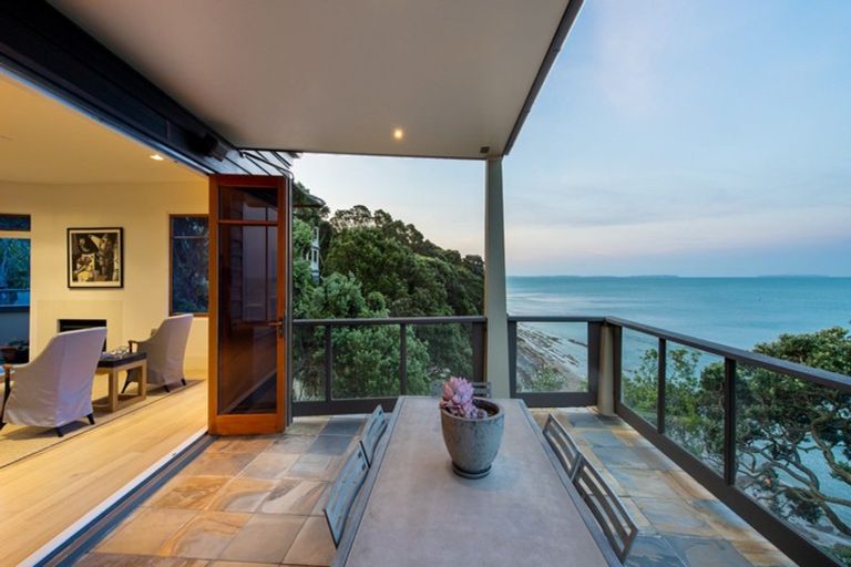 Photo of property in 16 Seacliffe Avenue, Belmont, Auckland, 0622