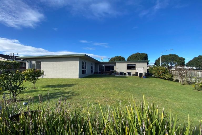 Photo of property in 1 Sarten Street, Waitara, 4320