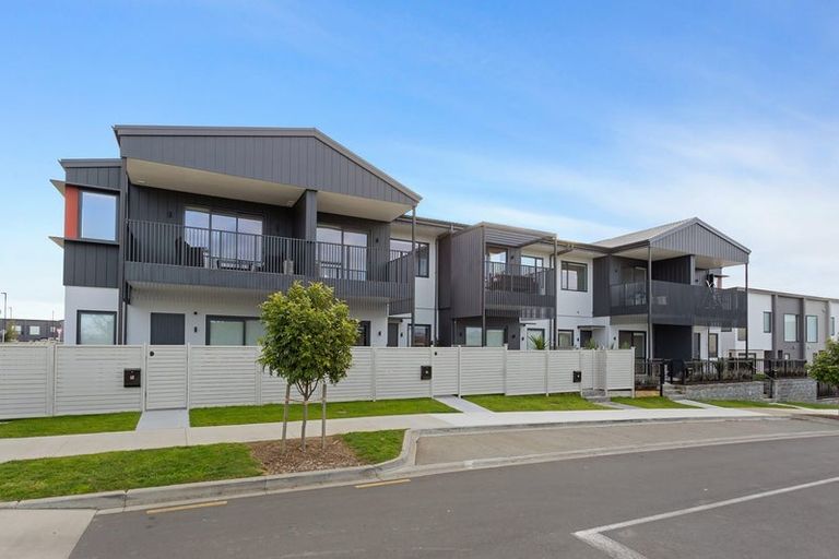 Photo of property in 5 Tana Way, Manurewa, 2102