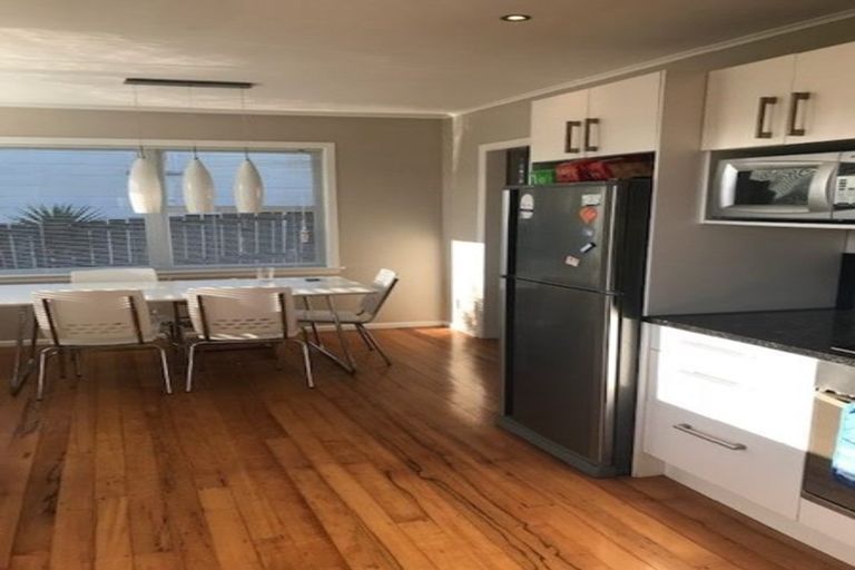 Photo of property in 33 Howe Street, Howick, Auckland, 2014