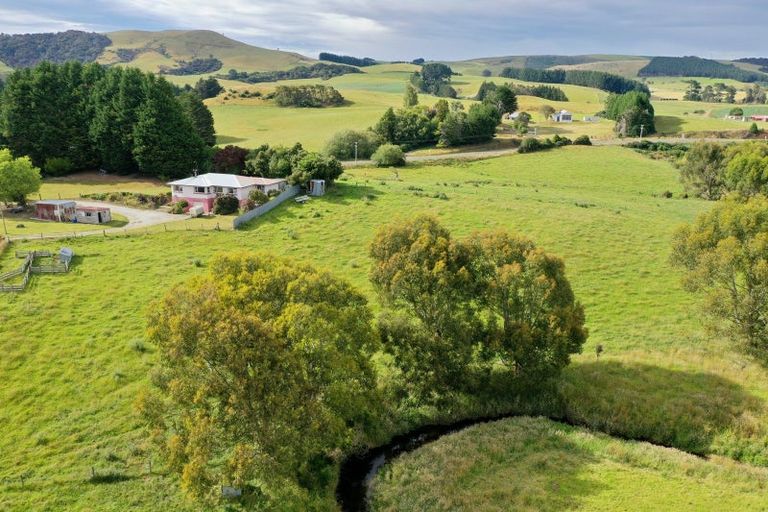 Photo of property in 9 Neill Road, Tokanui, 9884