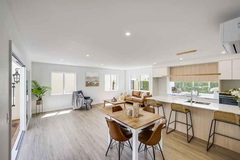 Photo of property in 9b Church Road, Taradale, Napier, 4112