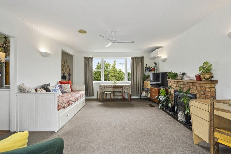 Photo of property in 105 Shakespeare Street, Leamington, Cambridge, 3432