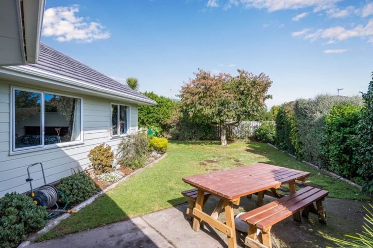 Photo of property in 8 Beachwater Grove, Paraparaumu Beach, Paraparaumu, 5032