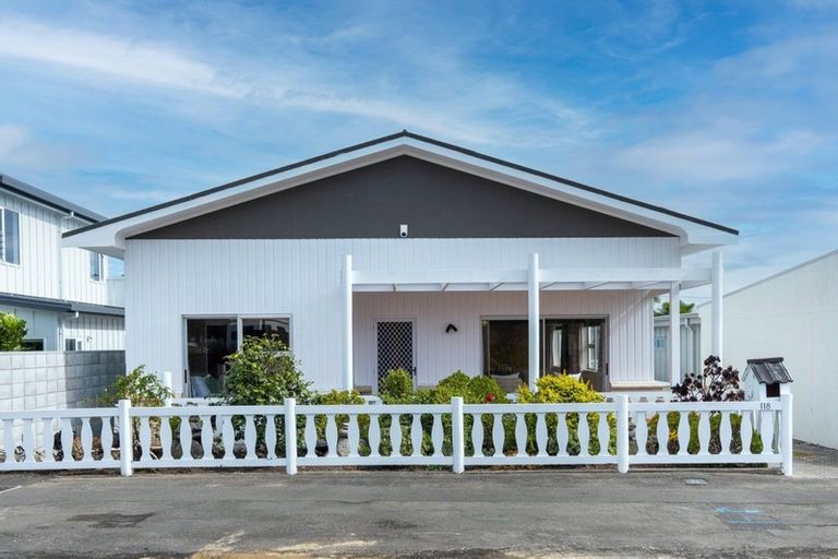 Photo of property in 118 Charles Street, Westshore, Napier, 4110
