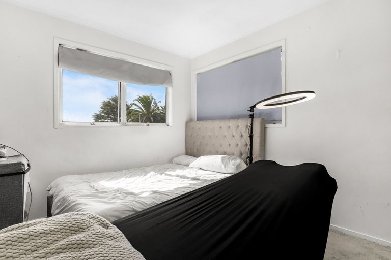 Photo of property in 32 Garus Avenue, Mangere East, Auckland, 2024