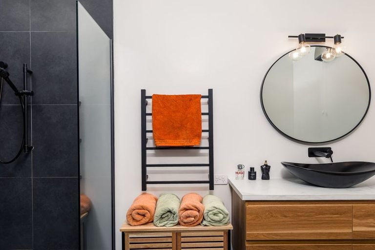 Photo of property in 8 Eric Batchelor Place, Waimate, 7924