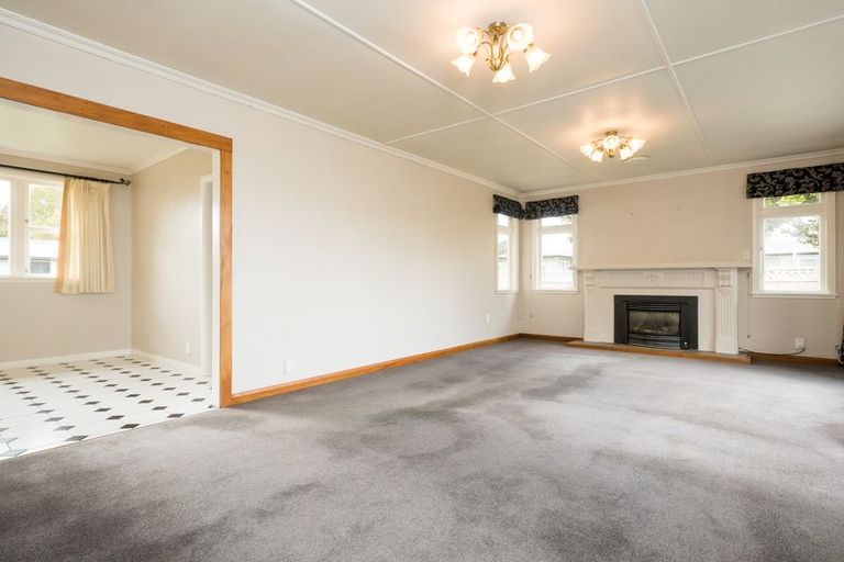Photo of property in 1 Woodstock Place, Hokowhitu, Palmerston North, 4410