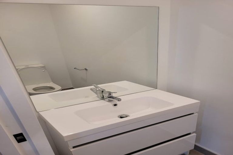 Photo of property in 21 Biokovo Street, Massey, Auckland, 0614