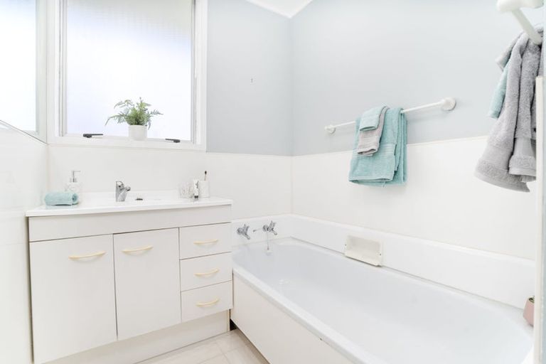 Photo of property in 65 Cunliffe Street, Churton Park, Wellington, 6037