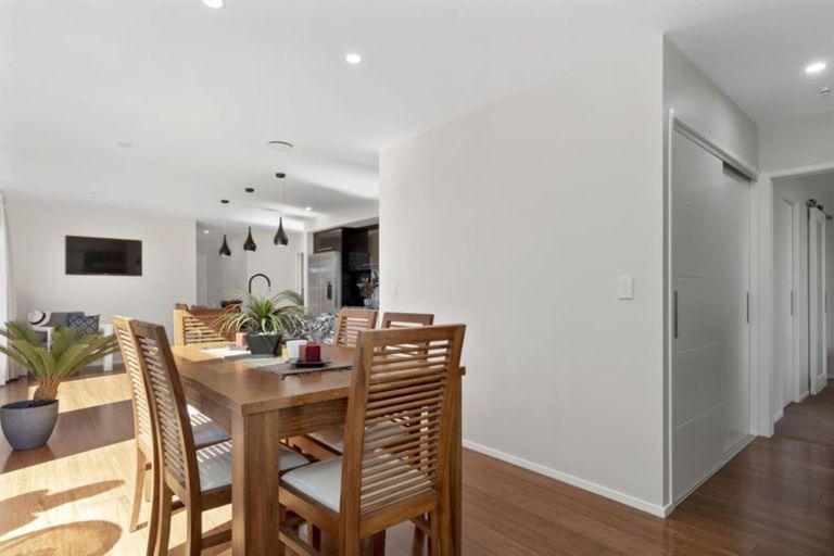 Photo of property in 15 Makura Drive, Papamoa Beach, Papamoa, 3118