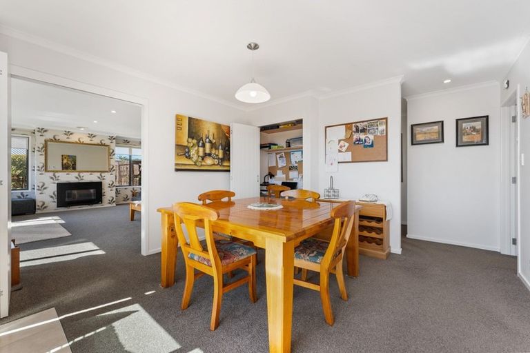 Photo of property in 53 Alberta Road, Glen Avon, New Plymouth, 4312