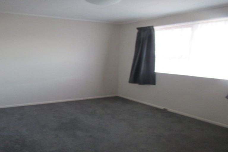 Photo of property in 96a Heretaunga Square, Silverstream, Upper Hutt, 5019