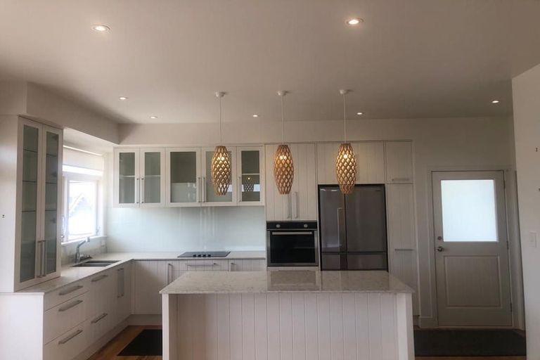 Photo of property in 46a Hinemoa Street, Birkenhead, Auckland, 0626