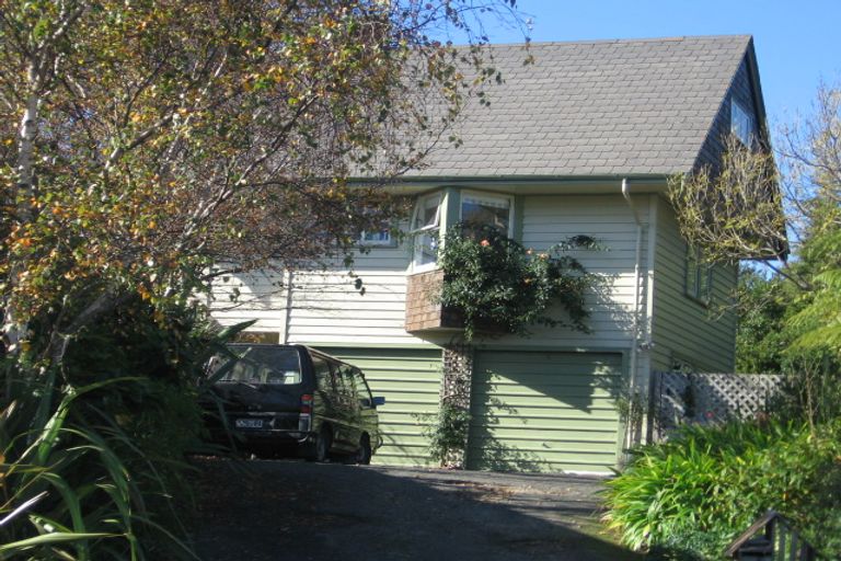 Photo of property in 5 Spicer Place, Tawa, Wellington, 5028