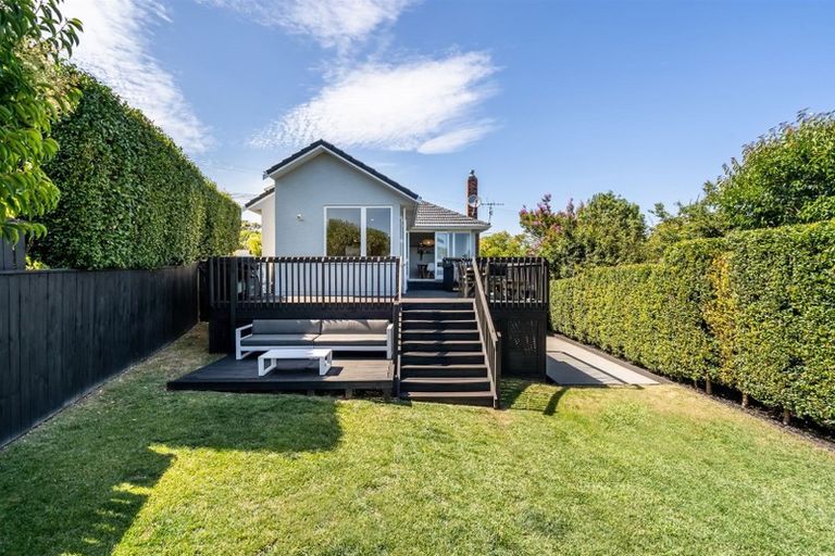 Photo of property in 46 Sylvan Avenue, Northcote, Auckland, 0627