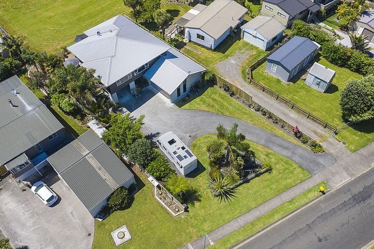 Photo of property in 36 Koutunui Road, Athenree, Katikati, 3177