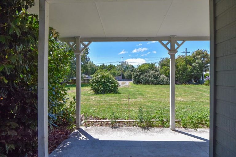 Photo of property in 24 Moreton Road, Carterton, 5713