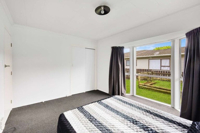 Photo of property in 102 Heta Road, Highlands Park, New Plymouth, 4312