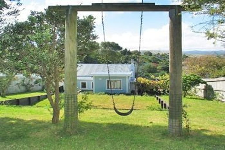 Photo of property in 132 Paremata Road, Paremata, Porirua, 5024