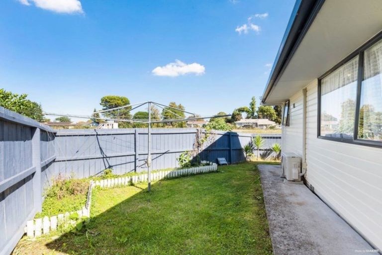 Photo of property in 111 Kindergarten Drive, Conifer Grove, Takanini, 2112