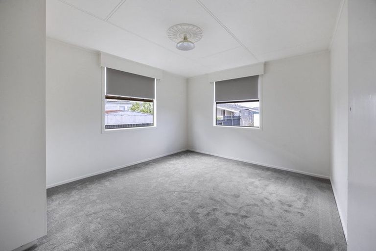 Photo of property in 86 Albion Street, Hawera, 4610