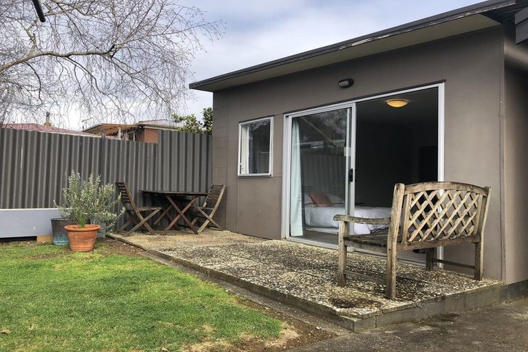 Photo of property in 6 Eden Place, Pukekohe, 2120